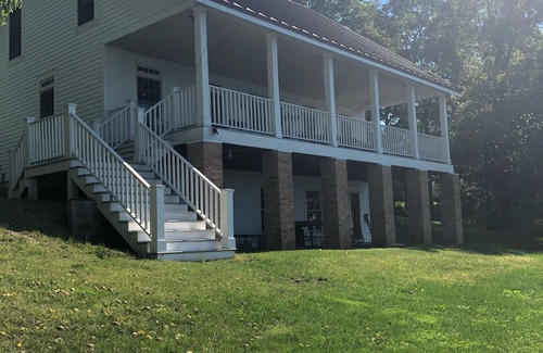 Town of Ledyard Casa | Rusty Roof Lake House!