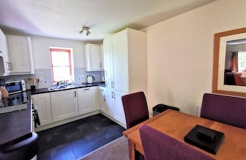 Llanfyrnach Cabaña | Honeysuckle Cottage