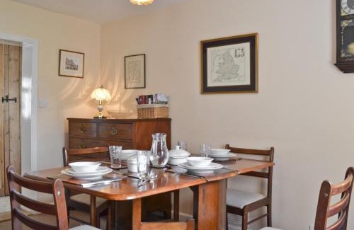 Minsterley Casa | Honeysuckle Cottage