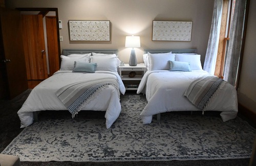 Waynesboro Casa | Honeysuckle Ridge, Safe & Immaculate