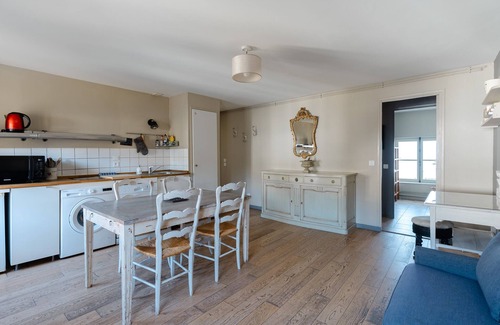 Honfleur Apartamento | Honfleur. 4 PERSONAS. BRILLANTE. UBICACIÓN PERFECTA. ESTACIONAMIENTO PRIVADO. WIFI GRATUITO