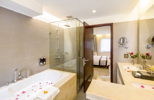 Trang Tien Hotel | Hong Ha Hotel