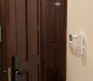Phuong Hotel | Hong Nhan Hotel