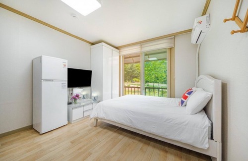 Hwachon Casa | Hongcheon Deopyeonhan Pension
