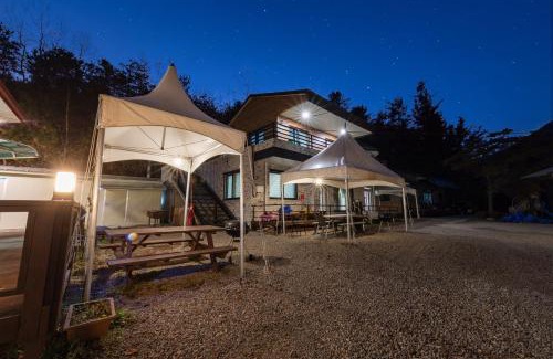 Seo Casa | Hongcheon Nolleowa Aegyeondongban Pension