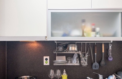 Sinchon-dong Condominio | [Hongdae Station 2 minutes away] Spacious Home in the heart of Hongdae