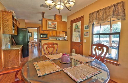 Driftwood Casa | Honky Tonk Getaway- Secluded Pet Friendly Property near Hays City Store!