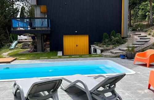Studzienice Casa | HonoLulu Dom Wakacyjny z balią, sauną i basenem