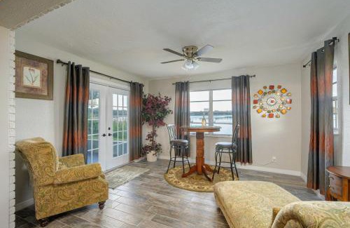 Winter Haven Casa | Hook, Line and Leisure Lakefront Gem with Porch!