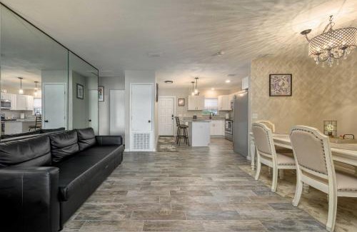 Winter Haven Casa | Hook, Line and Leisure Lakefront Gem with Porch!