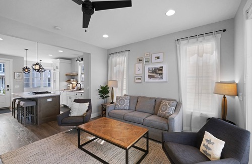 Ottawa Casa | Hook, Wine, & Sinker | 2 Bed, 1.5 Bath