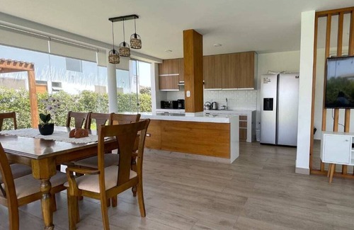 Ica Villa | HOP ODAIBA exclusiva laguna y playa en Chincha