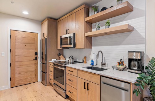 Tamarack Resort Apartamento | Modern Condo|Mountain and Village Views