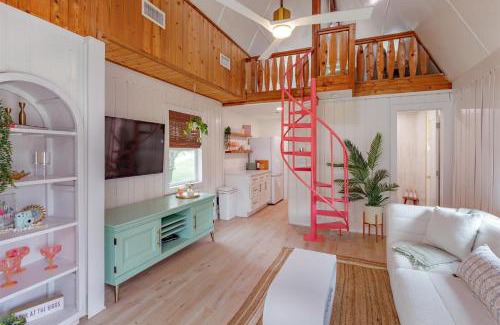 Vacation Village Casa | Hope House- Vacation Village 1 Bedroom with Loft