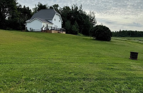 Anne's Land Casa | Hope River Hideaway - Quiet private home, minutes to attractions!