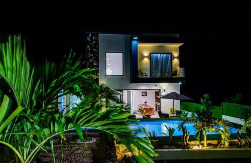Albion Otro | Hope villa