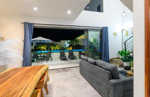 Albion Otro | Hope villa