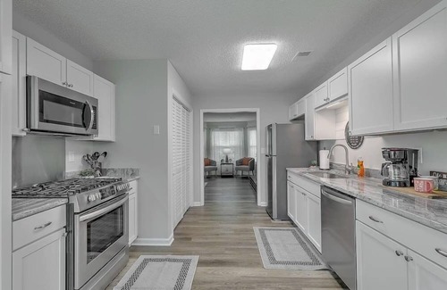 Summerville Casa | Hopper · CHAS, SUMMRVLL/NEXTON Comfort Near Everything!