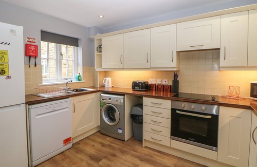 Beeley Cabaña | HOPTON, family friendly, character holiday cottage in Two Dales