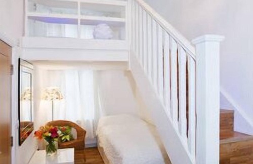 Elephant and Castle Casa | Horangee Pocha