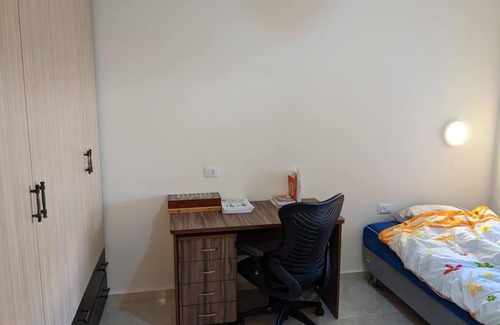 Haifa Apartamento | HOREV 1,000 SQ FT 1WK min 4BR Film Festival & Beach