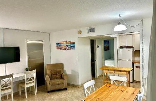 East Fort Lauderdale Hotel | Horizon by the Sea Inn