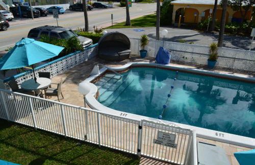 East Fort Lauderdale Hotel | Horizon by the Sea Inn