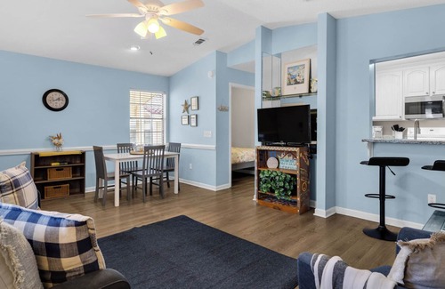 West Panama City Beach Condominio | Horizon Hideaway: Beach Access, 4 Pools, Tennis & Mini-golf Fun!