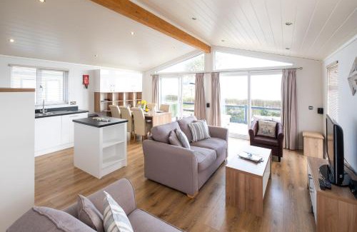 Leiston Casa | Horizon Lodge