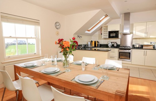 Thurlestone Cabaña | HORIZONTE, admite mascotas, con un jardín en Thurlestone, Ref 995519