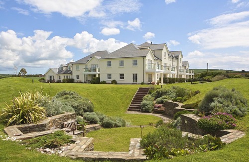 Thurlestone Cabaña | HORIZONTE, admite mascotas, con un jardín en Thurlestone, Ref 995519