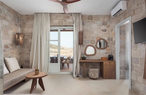Milos Cama Y Desayuno | Horizon Suites Milos