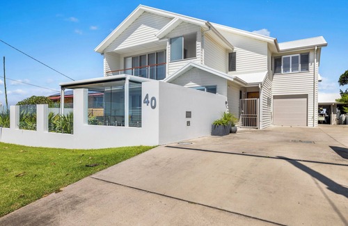 Woolgoolga Casa | Horizons -Oceanview Luxury Retreat with Plunge Pool