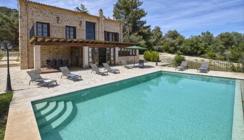 Petra Casa | Horlandis
