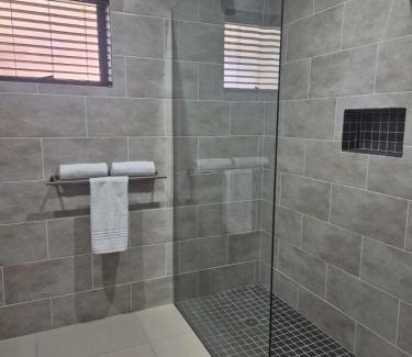 Lanseria Casa | Hornbill Self Catering Cottages Muldersdrift