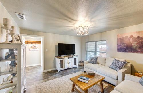 Pittsburg Casa | Horses Welcome Pittsburg Home Near Wineries!
