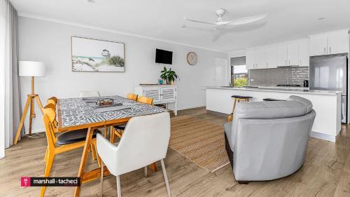Bermagui Casa | Horseshoe Beach House 4 Young Street, Bermagui