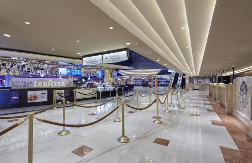 Las Vegas Hotel | Horseshoe Las Vegas by Suiteness
