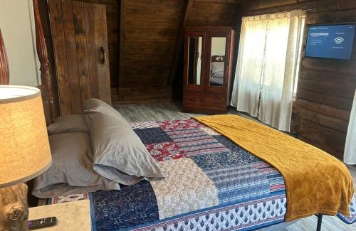 Albertville Casa | Horseshoe Lodge Rustic Cabin