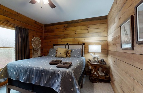 Townsend Casa | Horsin Around Tennessee