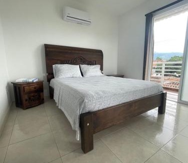 Roldanillo Hotel | Hospedaje Castillo Real