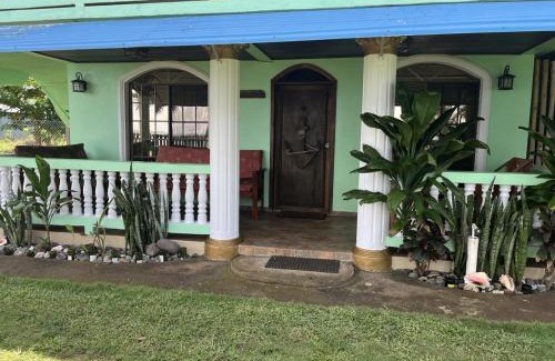Corn Island Apartamento | Hospedaje Rosa Del Mar & Sweets Cafe