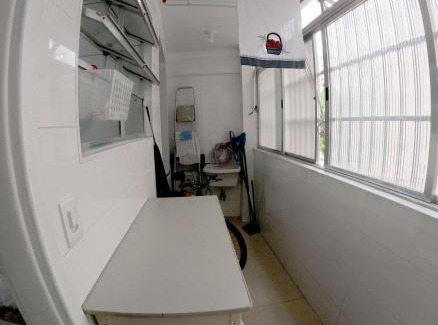 Gonzaga Apartamento | Hospede-se a 3 min da praia do Gonzaga, Santos