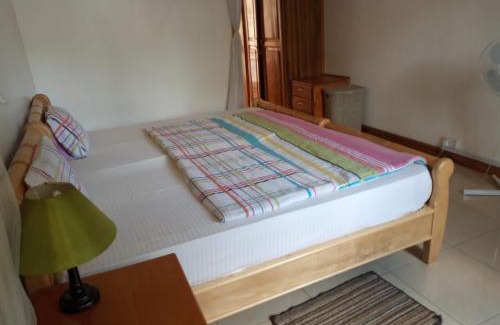 Muyenga Cama Y Desayuno | Hospitality Connect