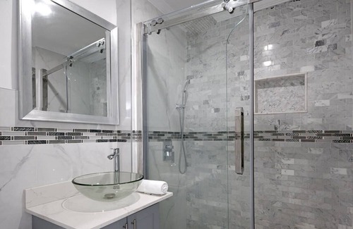 St.Bran's Burg Apartamento | Hospitality Expert E22: Beach front, Pool & Chef
