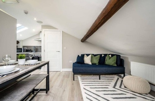 Georgian Quarter Apartamento | Host Apartments Picasso s Place III