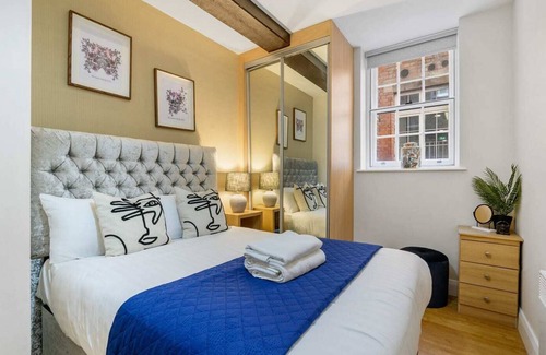 St George's Quarter Apartamento | Host Apartments | Queen Square Apartment