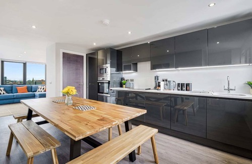 Baltic Triangle Apartamento | Host Apartments | The Baltic Penthouse 2