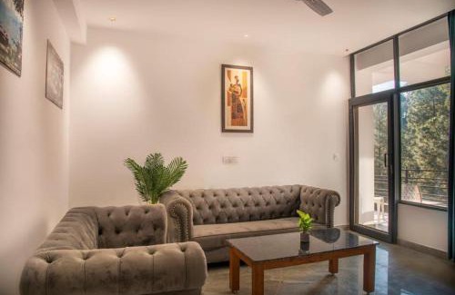 Dharampur Apartamento | Host jatin Corner Cottage kasauli 7o1827o7o3
