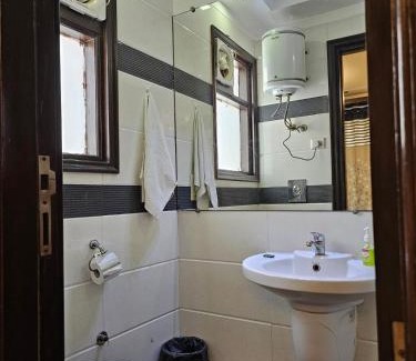Greater Kailash Apartamento | Host my stay 3Bhk House! Greater kailash 1